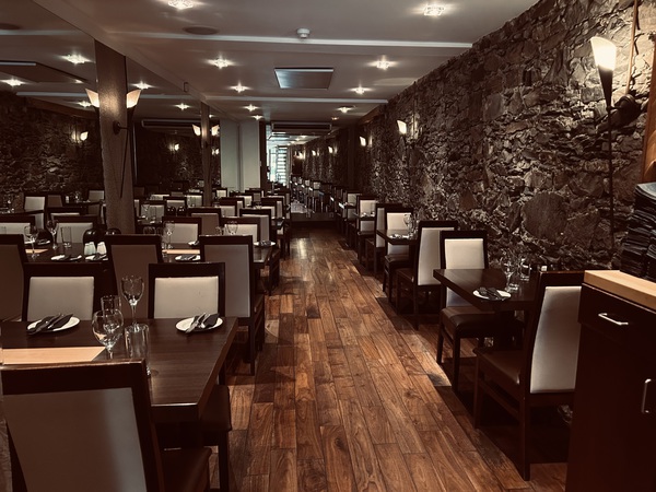 Ground Floor Dining Experience